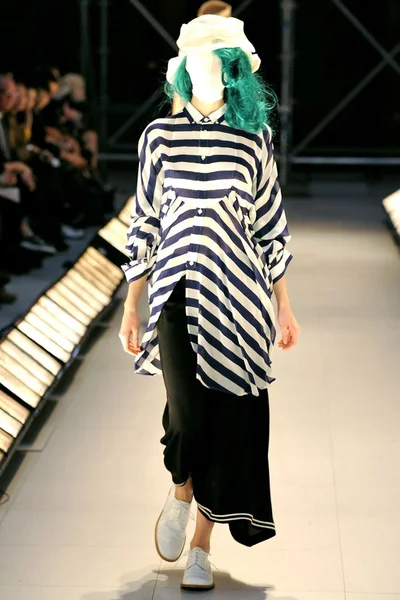 Look 42